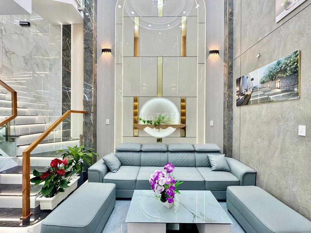 Đang ngộp cần ra đi gấp