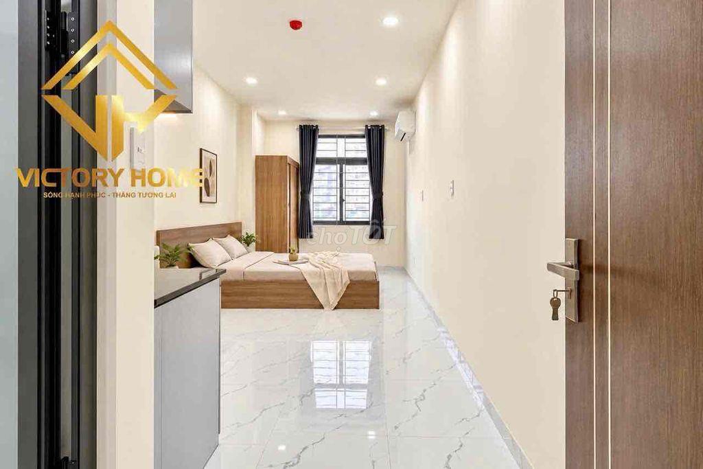 KHAI TRƯƠNG STUDIO QUA Q1 - 5PHÚT