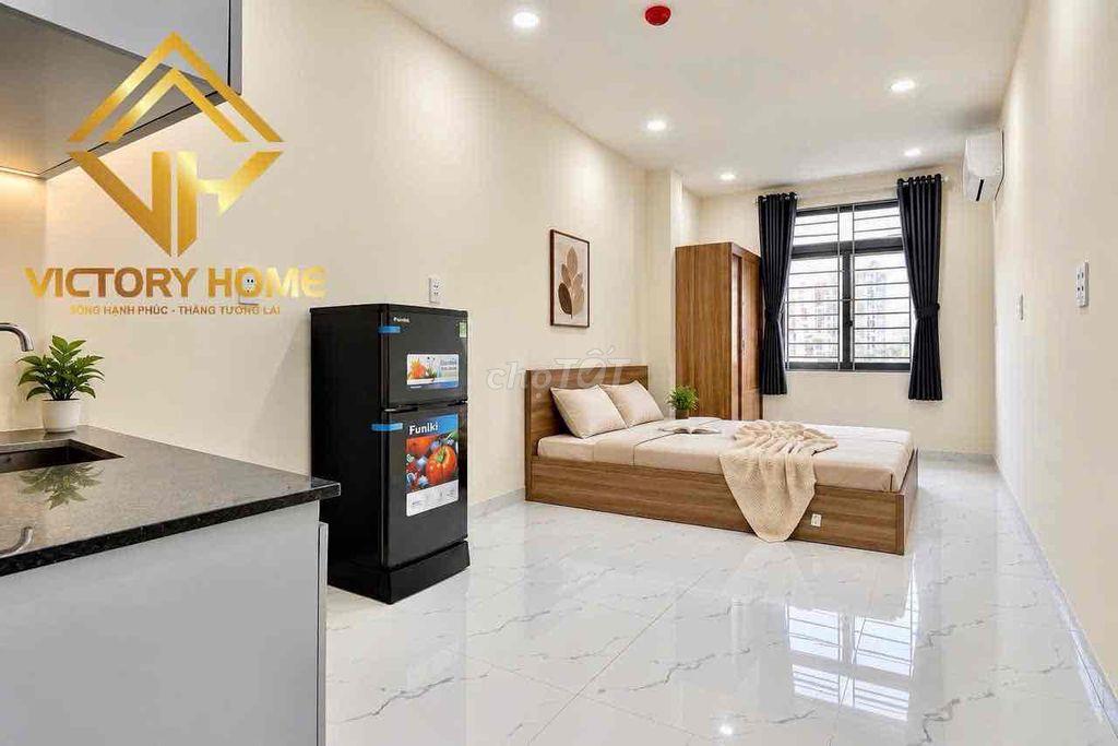 KHAI TRƯƠNG STUDIO QUA Q1 - 5PHÚT