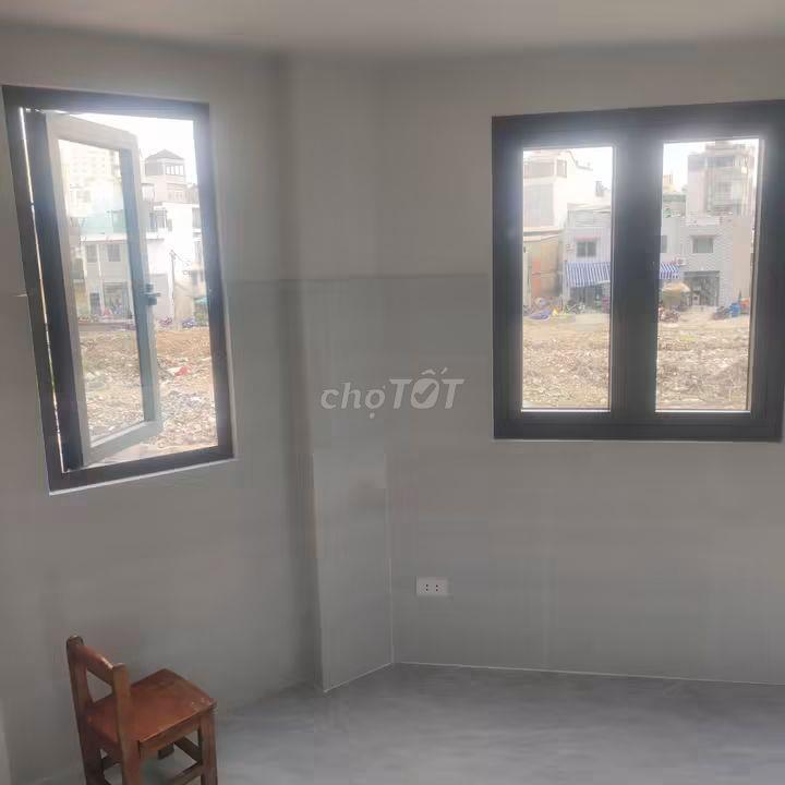 Cho thuê nhà mặt tiền bờ kè mới giá tốt
