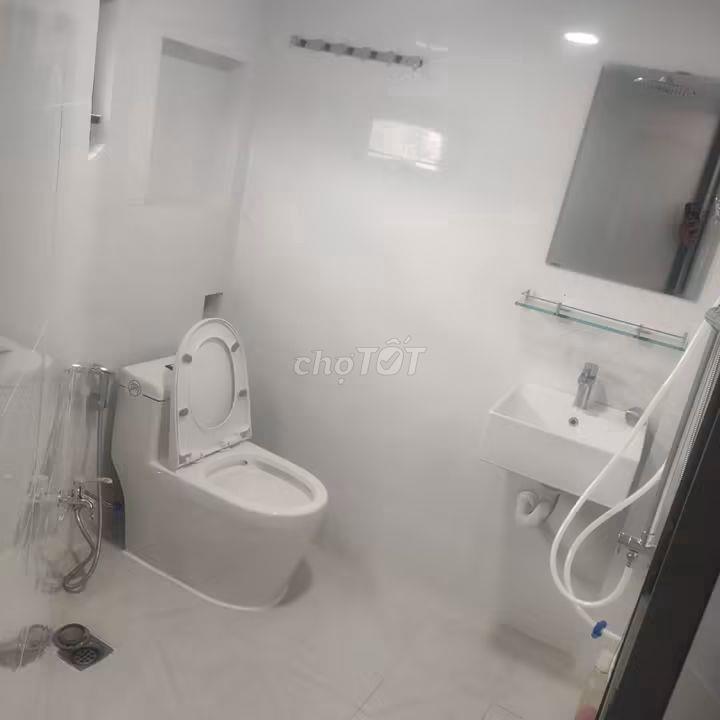 Cho thuê nhà mặt tiền bờ kè mới giá tốt