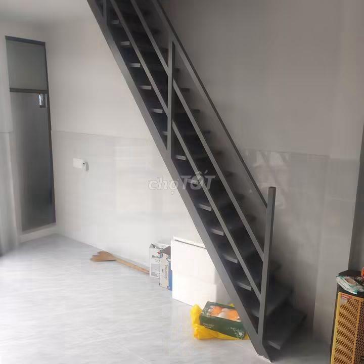 Cho thuê nhà mặt tiền bờ kè mới giá tốt