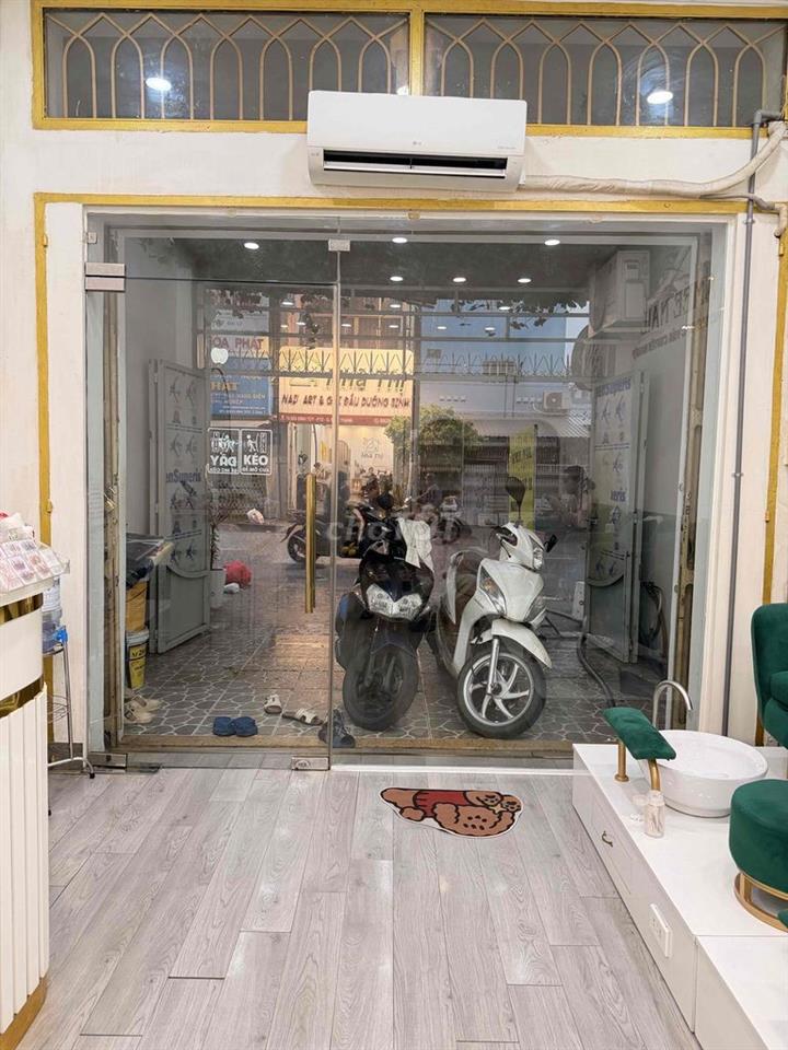 sang mặt bằng tiệm nail-gội