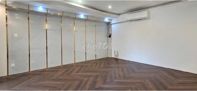 Cho thuê lại văn phòng quận Bình Thạnh