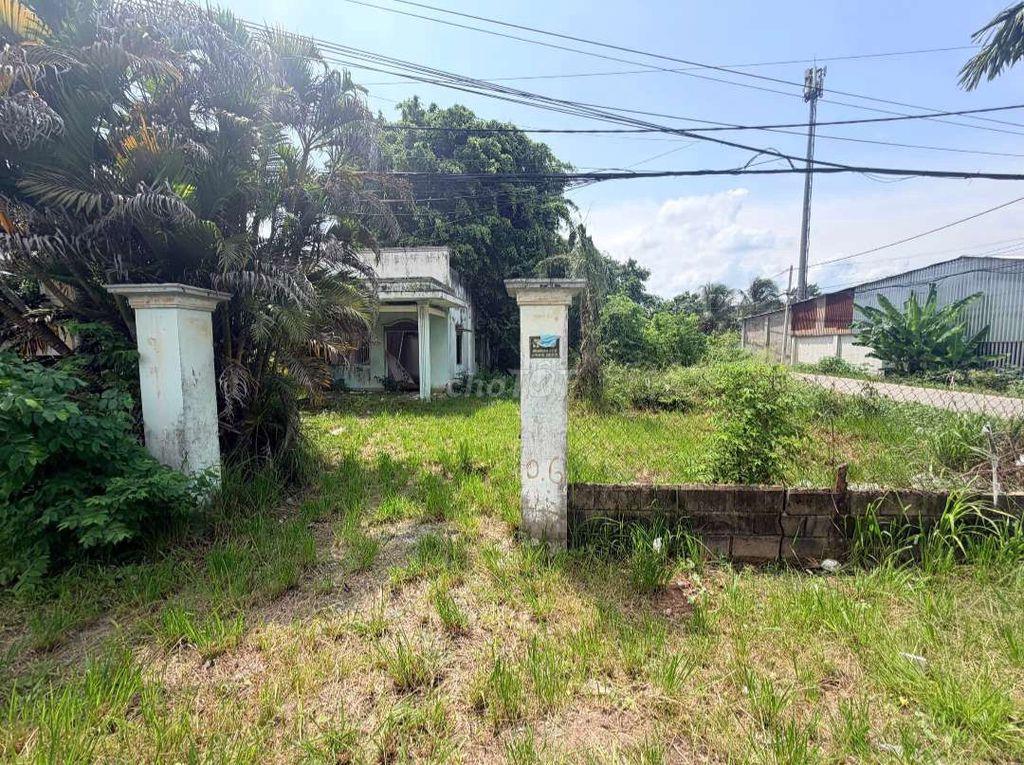 Bán đất xã Tân Phú Trung,152.9m2,full thổ, đường nhựa giá 330 triệu