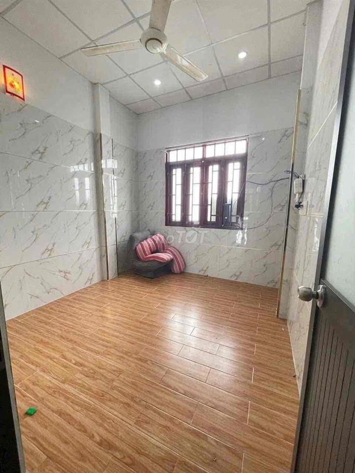 Cho thêu nhà nguyên căn gần chợ an nhơn
