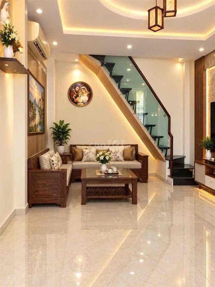 Cho thuê nhà hẻm Lê Văn Sỹ, Phú Nhuận – Giá cực tốt chỉ 10 triệu/tháng