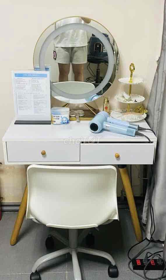 Sang nhượng tiệm nail mi gội