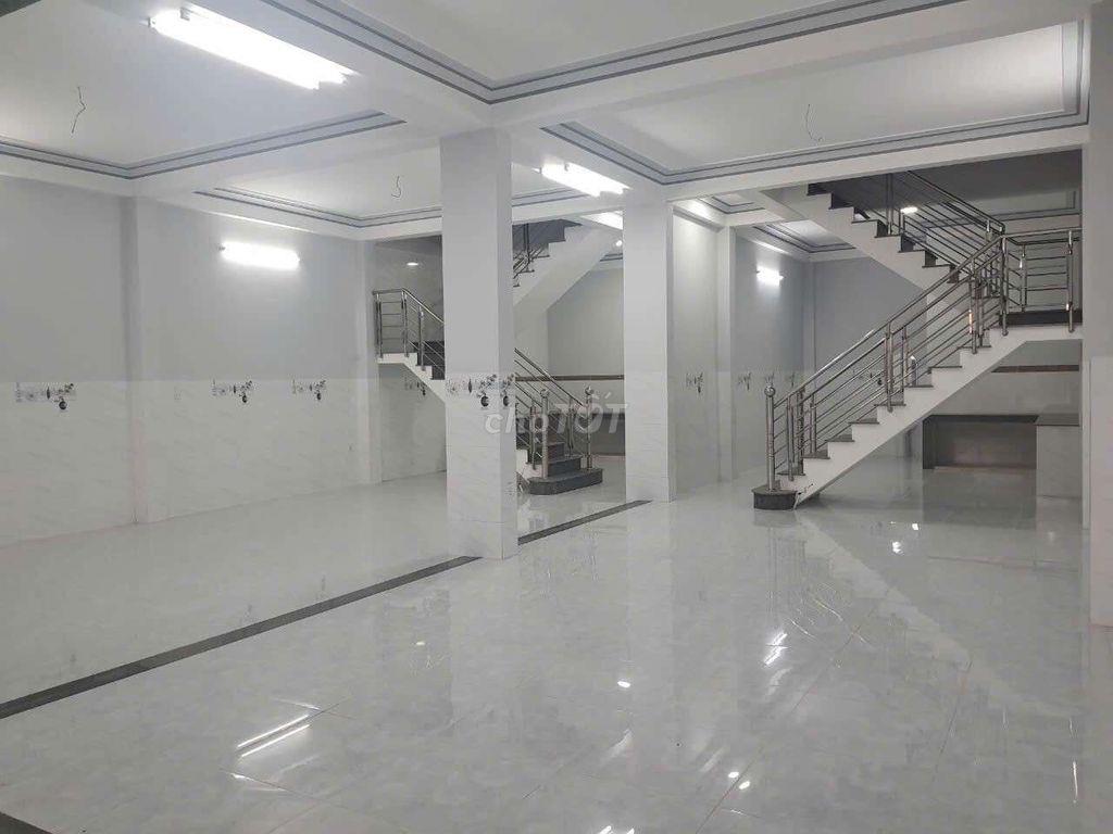 cho thuê nhà MT nguyễn ảnh thủ 9mx30m 3 tầng chỉ 60 tr