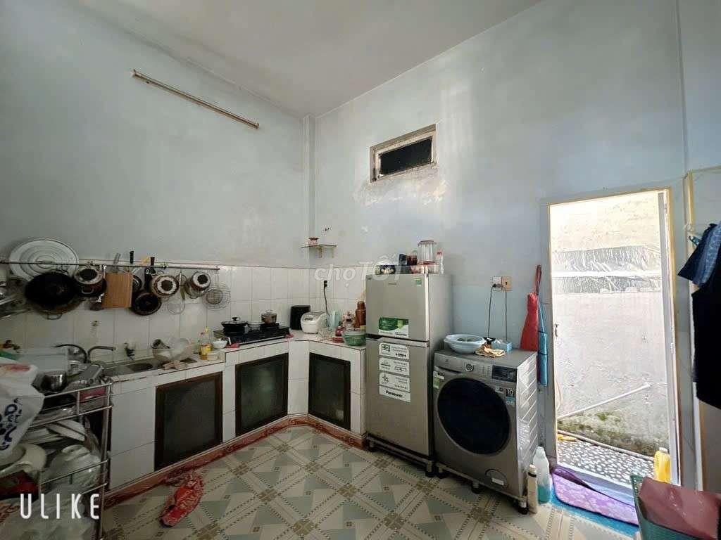 Cho thuê nhà mặt tiền đường mỹ huề bà điểm hóc môn 4mx18m 2 tầng .9 tr