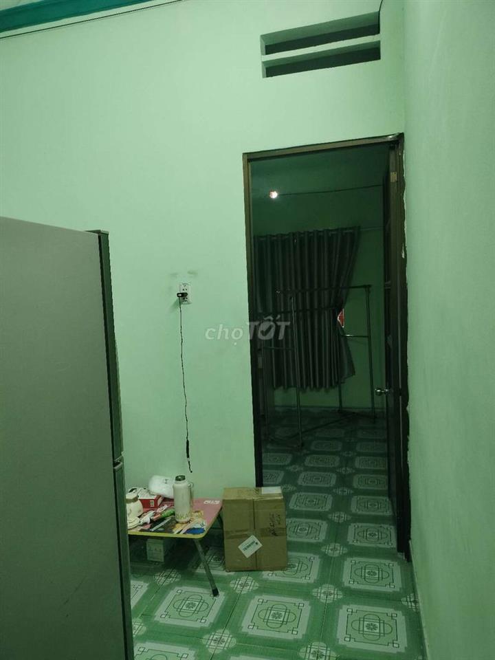 Nhà bán MT đường bùi công trừng( 32m2) 3 tầng 4 p 3 wc chỉ 1tỷ 950tr .