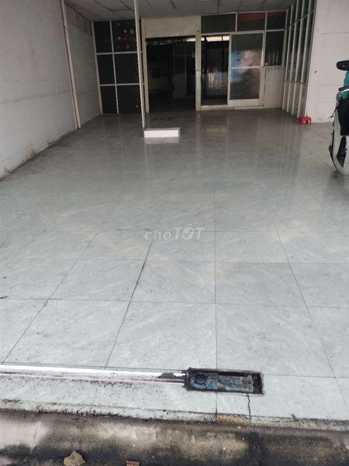 CHO THUÊ NHÀ MT NGUYỄN  ẢNH THỦ .8MX27M .CẤP 4 .RỘNG VỊ TRÍ ĐẸP 22 TR