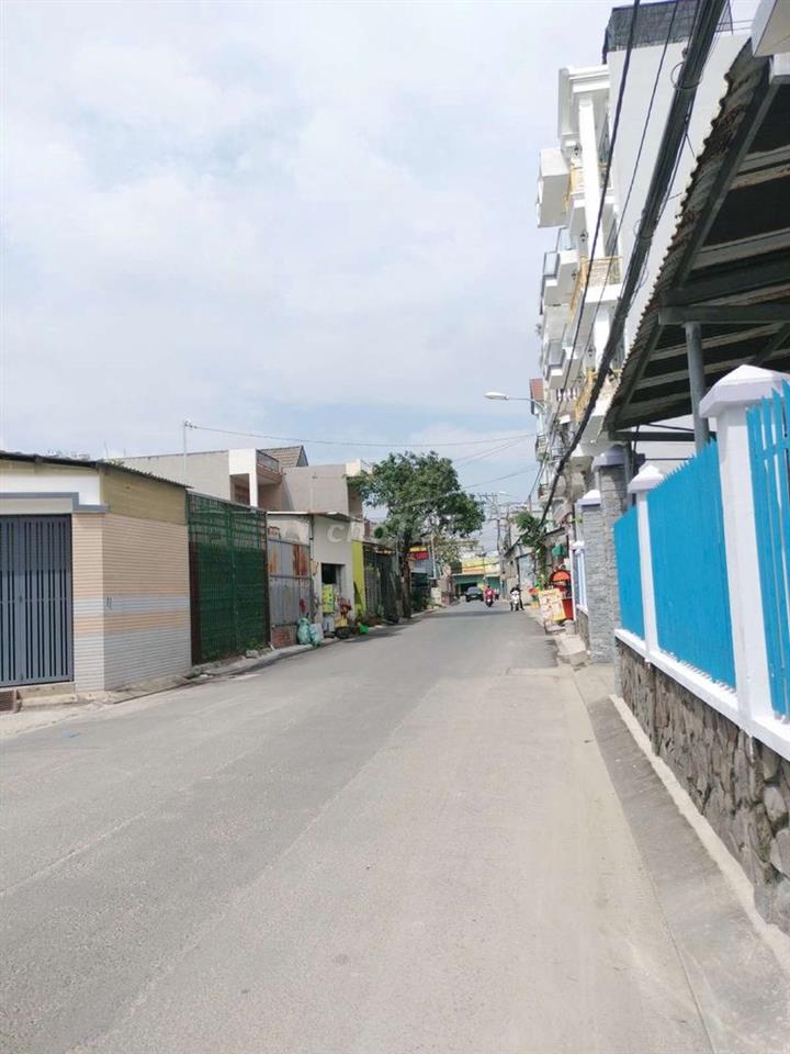 SIÊU PHẨM NHÀ PHỐ HẺM 8M 60m2 XD .5 TẦNG BÙI VĂN NGỮ Q12 KDC.ĐB 4TỶ890
