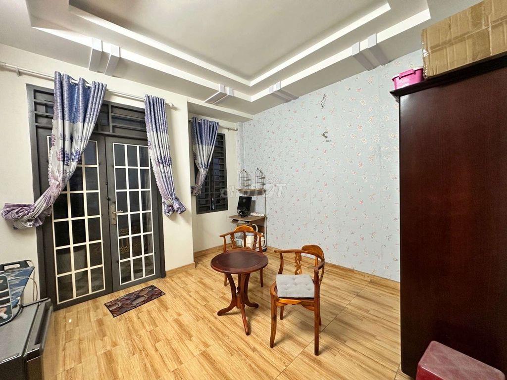 SIÊU PHẨM NHÀ PHỐ HẺM 8M 60m2 XD .5 TẦNG BÙI VĂN NGỮ Q12 KDC.ĐB 4TỶ890