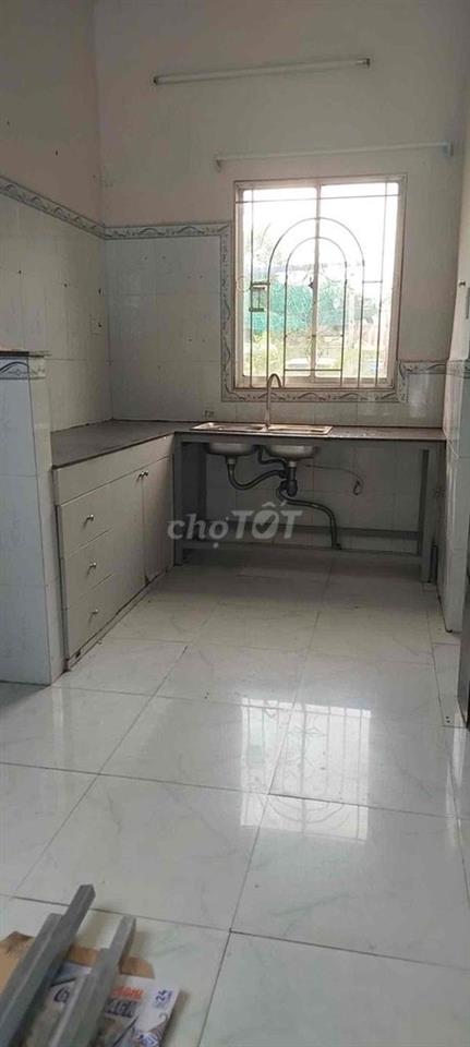 🏠 CHO THUÊ TẦNG 1 – NHÀ MẶT TIỀN ĐƯỜNG NGUYỄN VĂN TẠO