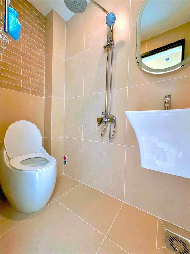 HIẾM - NHÀ MỚI ĐẸP HOÀNG DIỆU P.10 - 35M2 - 2 TẦNG - 2PN - CHỈ 4.6 T.Ỷ