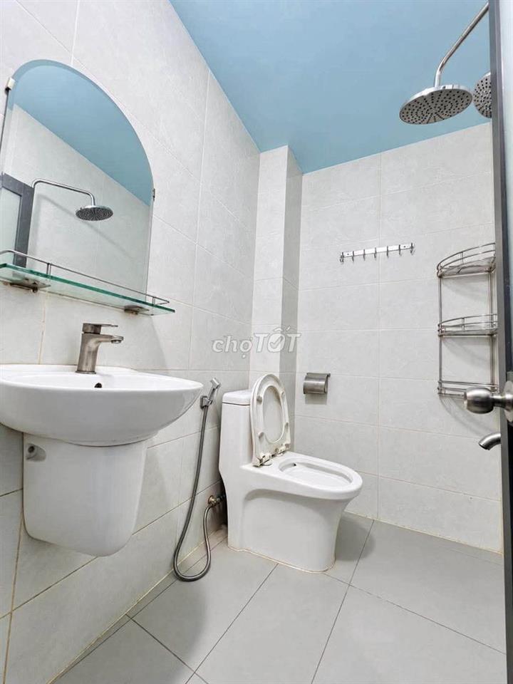 bán nhà hẻm 3m bạch đằng bình thạnh 56m2 8pn dòng tiền