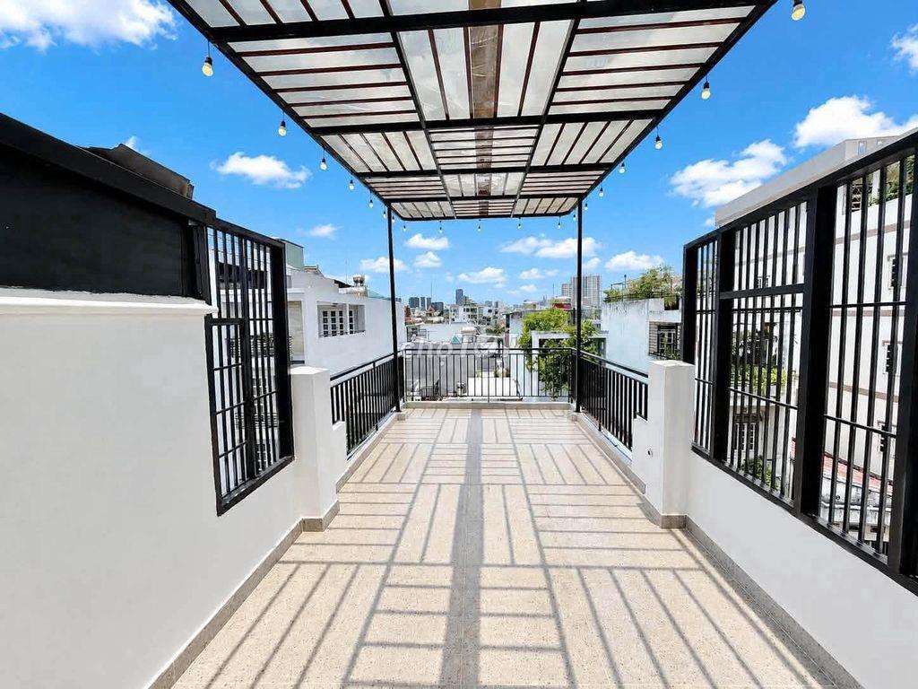 Bán nhà mặt tiền Cô Giang Phú Nhuận 42m2 5 tầng 7PN nở hậu