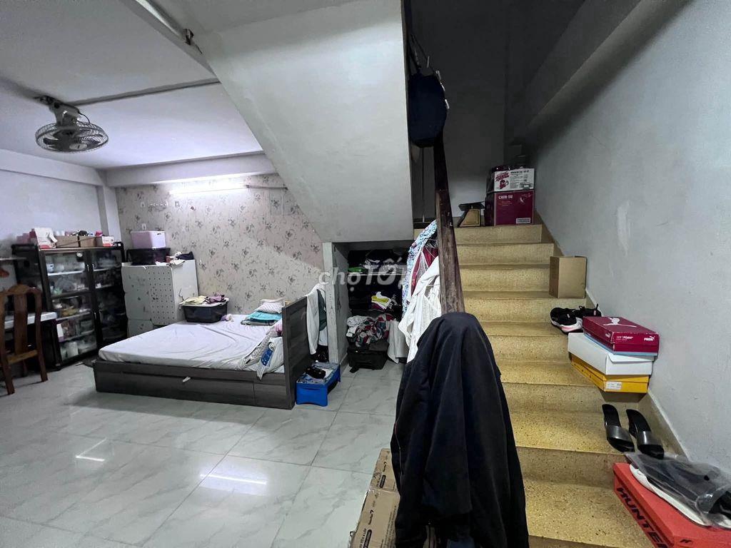 Bán nhà 4 tầng Trần Bình Trọng P5 Bình Thạnh 67m2 5PN HXH