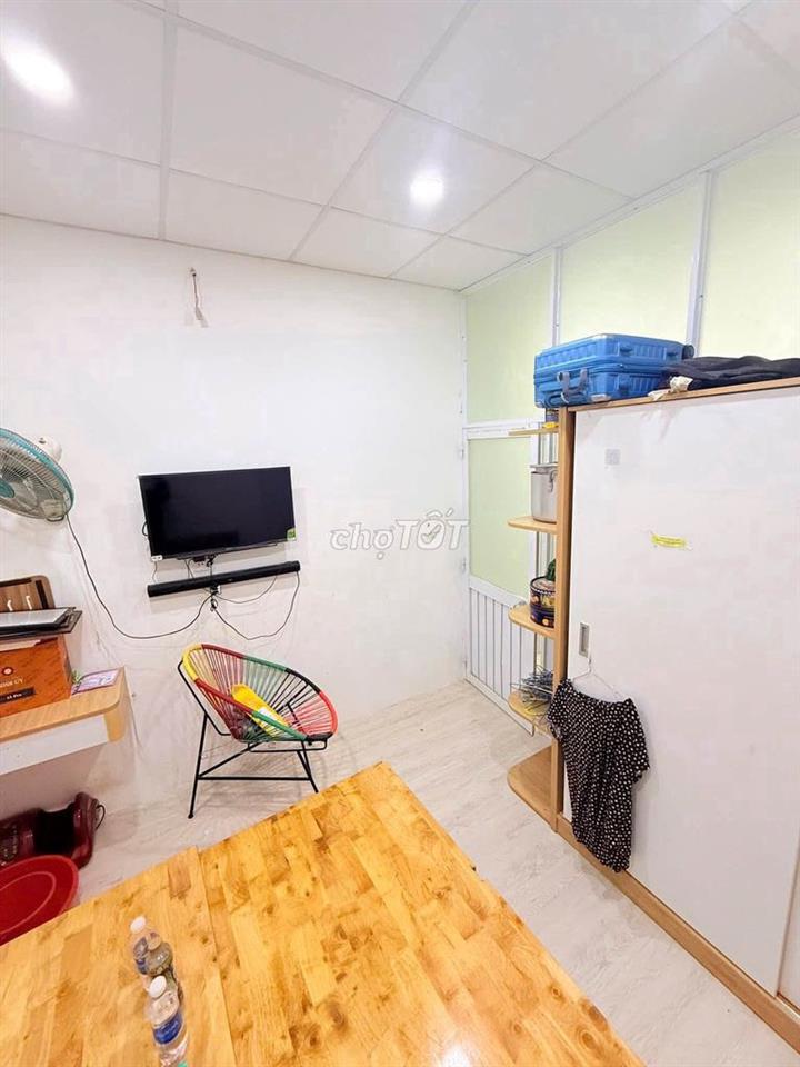 Bán nhà 2 tầng 2pn P26 Bình Thạnh gần mặt tiền XVNT nở hậu