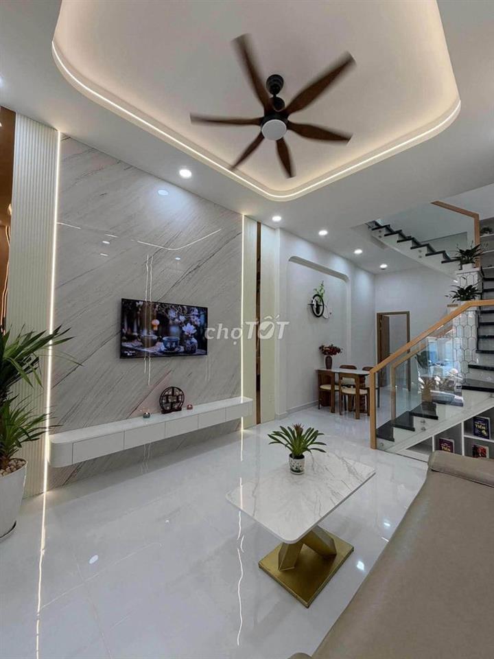 bán nhà 2 tầng 3pn hẻm ô tô hoàng bật đạt tân bình 47m2