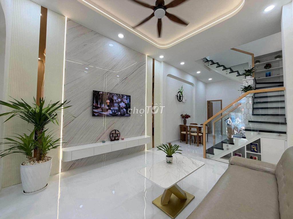 bán nhà 2 tầng 3pn hẻm ô tô hoàng bật đạt tân bình 47m2