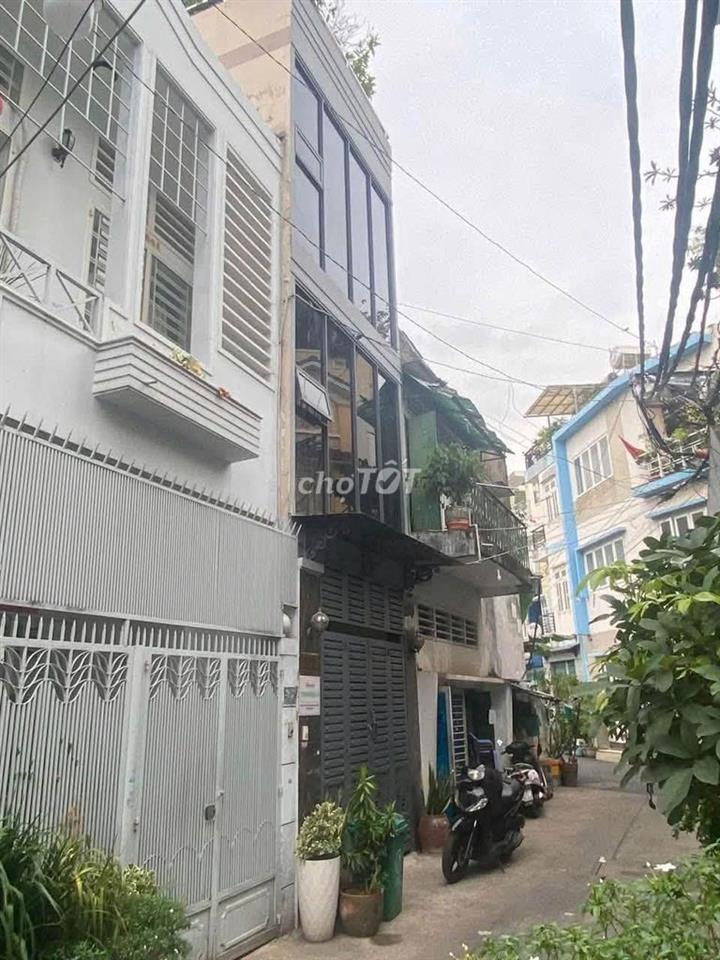 bán nhà 4 tầng hẻm xe hơi đoàn thị điểm phú nhuận 40m2
