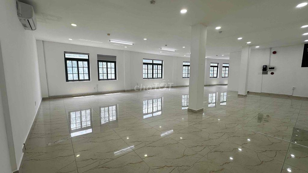 VĂN PHÒNG VĨNH KHÁNH Q4 - 130m2