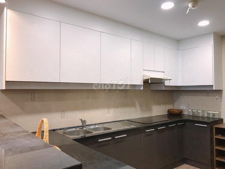 Cho thuê CH chung cư Hùng Vương Plaza, Q5, 130m2, 3PN, 3WC, Giá 22tr
