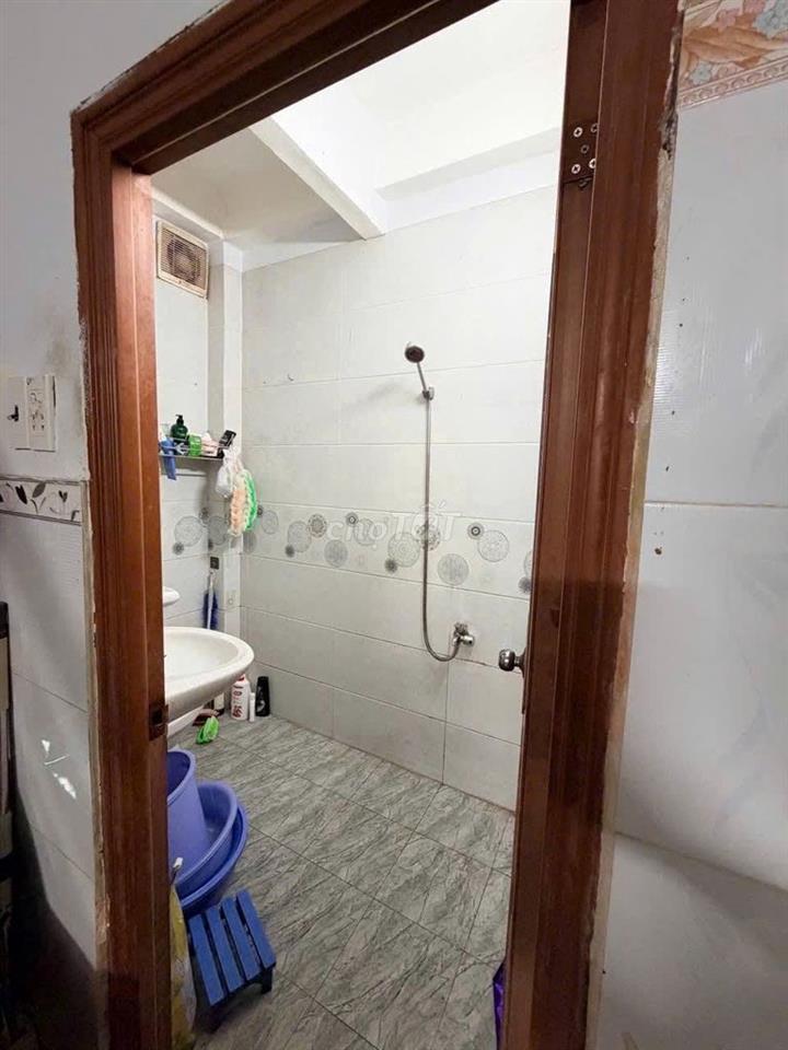 Nhà riêng 2PN 84m2 đầy đủ nội thất 1/Lý Thường Kiệt Q.10 giá 9.5 tr/th