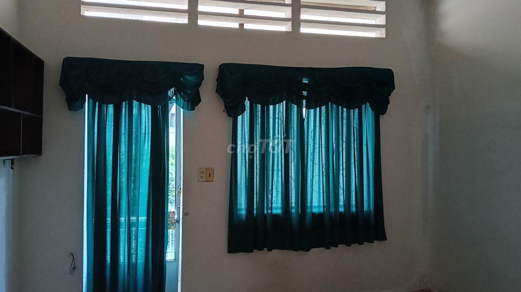 Phòng trọ 25 m2 ở đường Thành Thái, ưu tiên nữ thuê