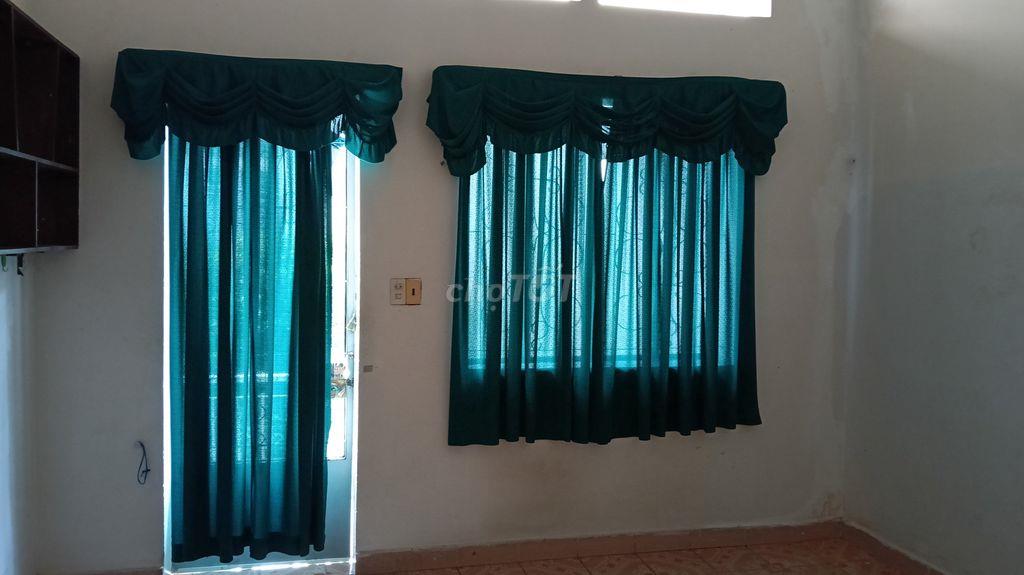 Phòng trọ 25 m2 ở đường Thành Thái, ưu tiên nữ thuê