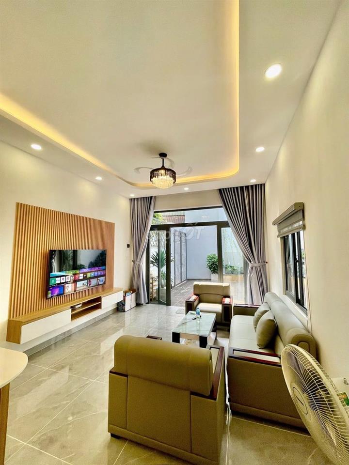 Cho thuê nhà sân rộng Gò Vấp