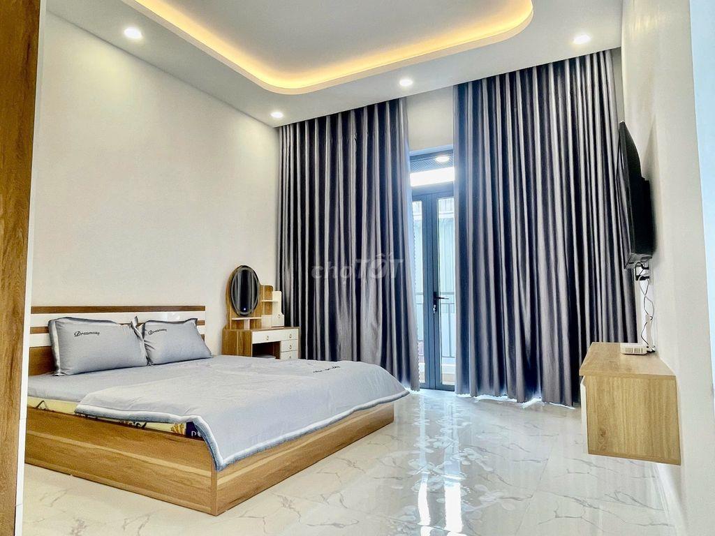 Cho thuê nhà sân rộng Gò Vấp