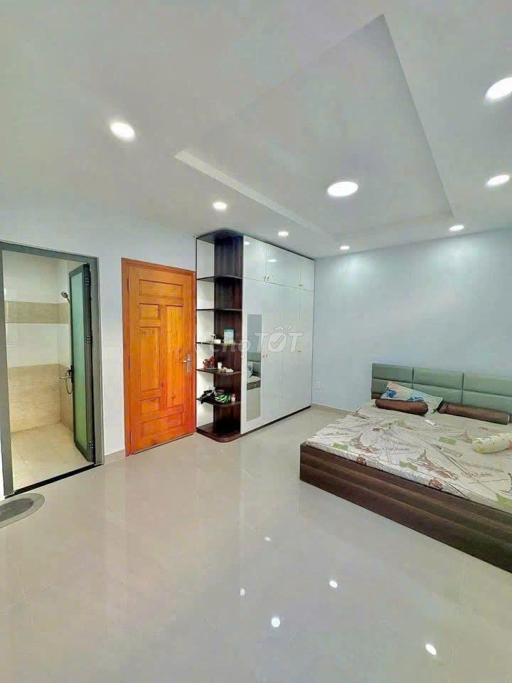 PHÒNG FULL NT TRỐNG SẴN GẦN BXQ8