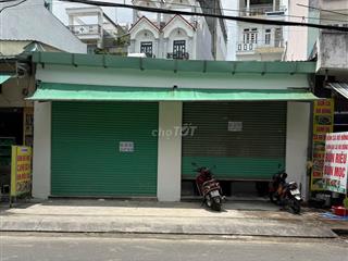 Nhà mặt tiền Phạm Văn Bạch to rộng - Vị trí thuận lợi cho gia đình