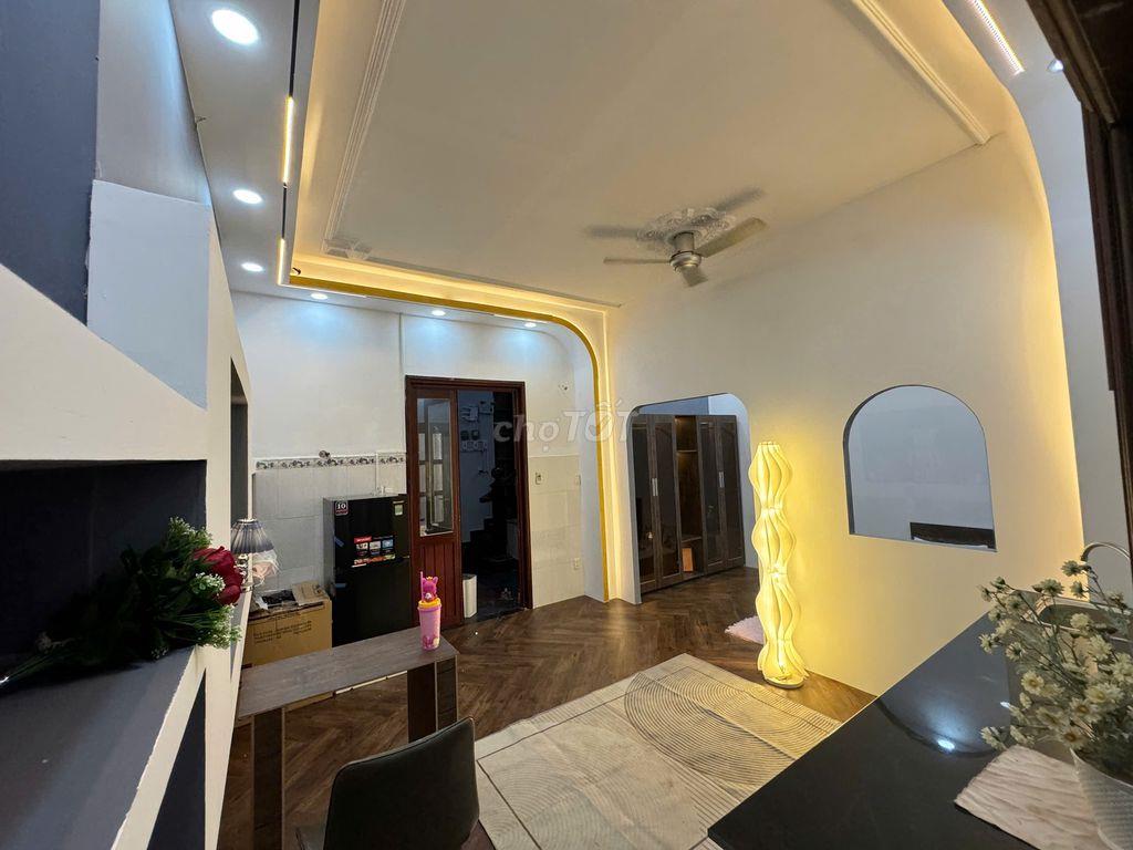 STUDIO CAO CẤP (1PN 30m2 và 2PN 60m2) FULL NỘI THẤT - KẾ BÊN GA T3