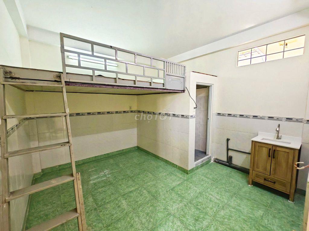 Cho Thuê Phòng rộng rãi đẹp giá rẻ ngay khu trung tâm Q.Tân Bình