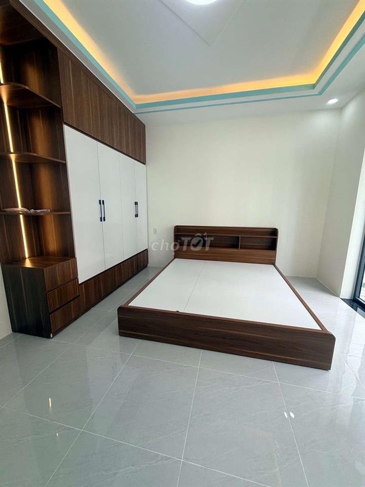Nhà  4TẦNG  4pn 3wc hẻm  xe hơi   đường tl43