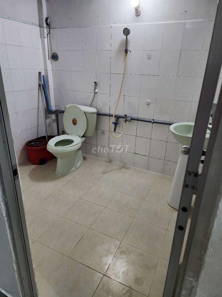 Cho thuê nhà nguyên căn cấp 4 điện nước chính