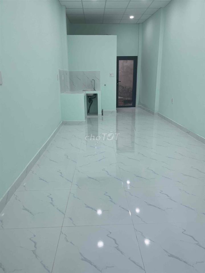 Cho thuê nhà mới xây Hồ Văn Tư