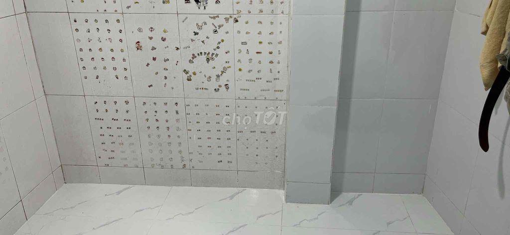 Cho thuê nhà mới xây Hồ Văn Tư