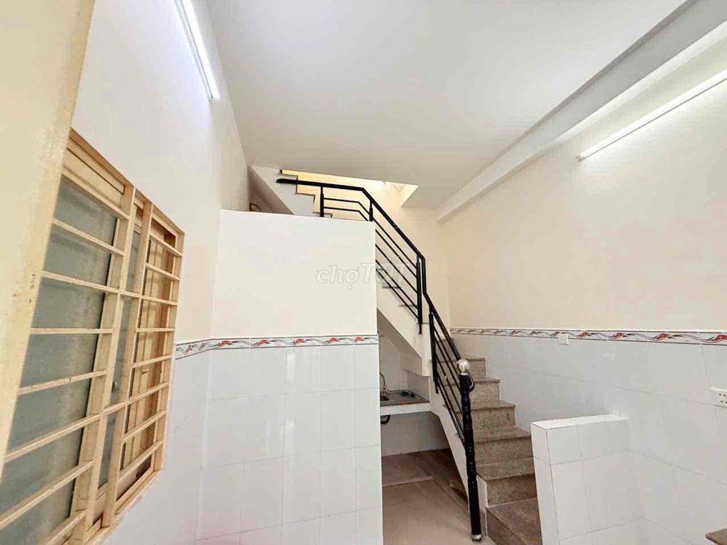 cho thuê nhà ở riêng biệt ngay uỷ ban quận 2 cũ