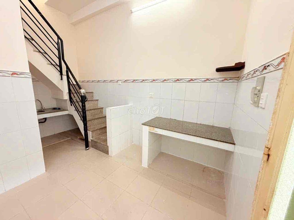 cho thuê nhà ở riêng biệt ngay uỷ ban quận 2 cũ