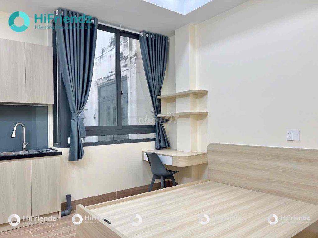Studio cửa sổ trời full nội thất