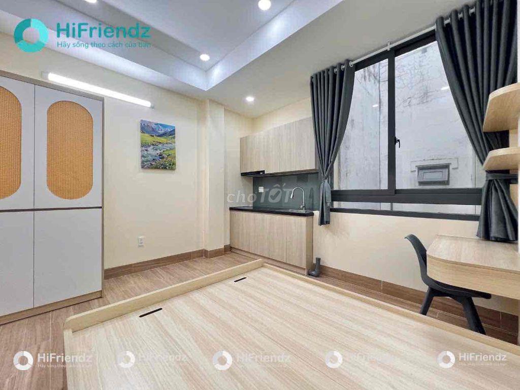 Studio cửa sổ trời full nội thất