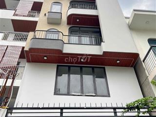 Studio ban công full nt nhà mới 100%
