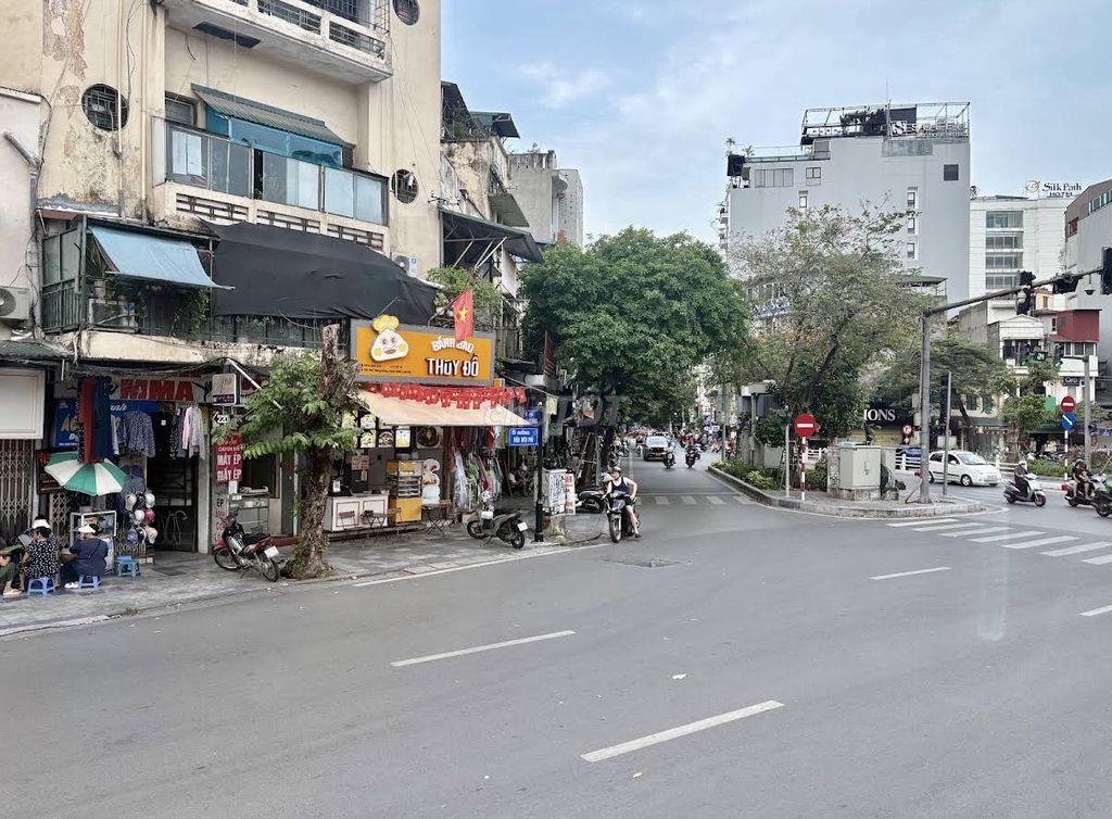 Cực hiếm! Cc cho thuê mbkd ngã 5 Hàng Bông. 75m, mt 6m. Traffic đỉnh