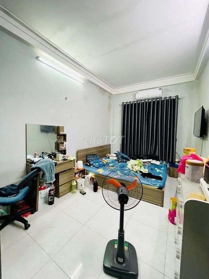Cần Bán nhà 139 tam trinh Sau quy hoạch ra mặt đường to