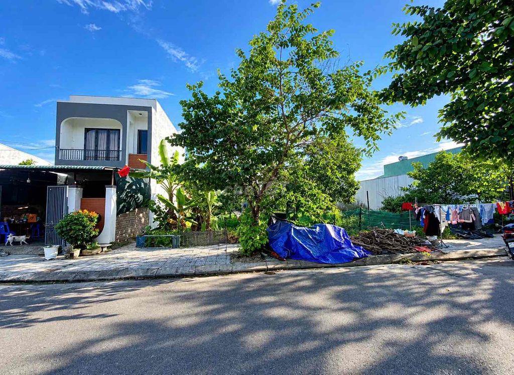 Đất 150m2 đường 5,5m giá 1ty7xx